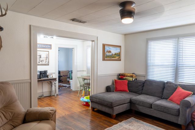 507 N Marshall, Henderson, TX 75654