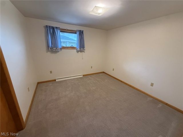 1728 State Route 39 NE, New Philadelphia, OH 44663