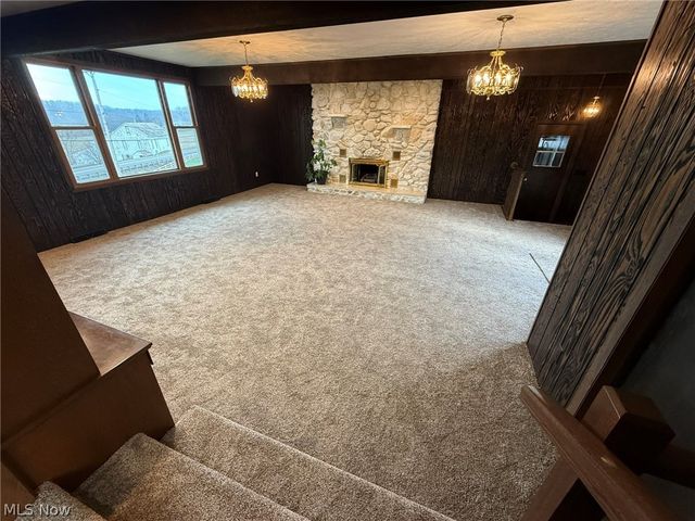 1728 State Route 39 NE, New Philadelphia, OH 44663