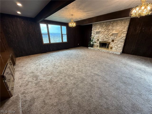 1728 State Route 39 NE, New Philadelphia, OH 44663