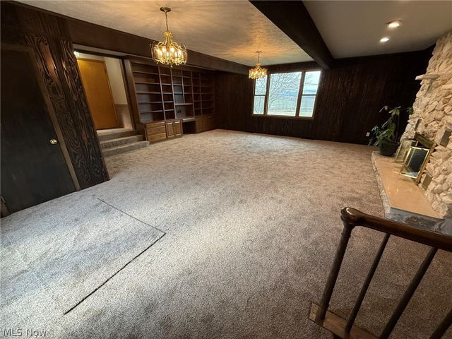 1728 State Route 39 NE, New Philadelphia, OH 44663