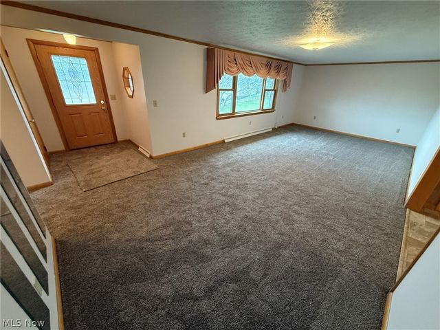 1728 State Route 39 NE, New Philadelphia, OH 44663