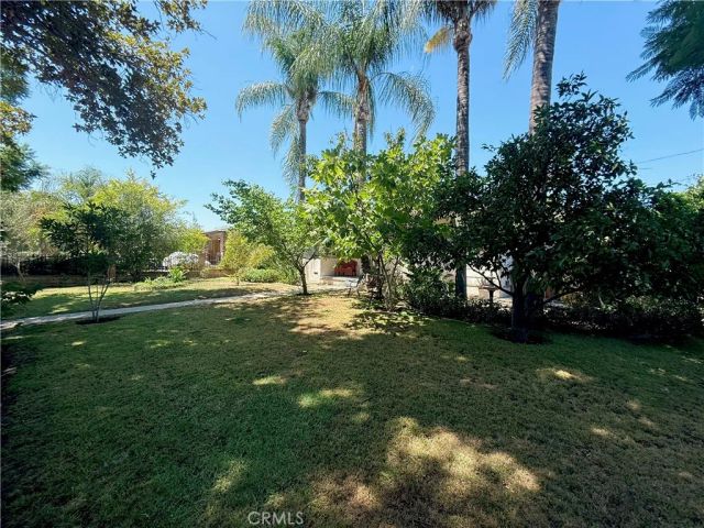 17101 Gault Street, Los Angeles, CA 91406