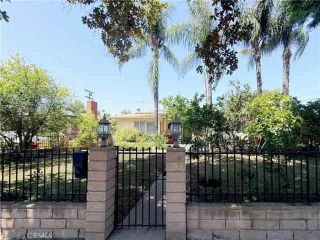 17101 Gault Street, Los Angeles, CA 91406