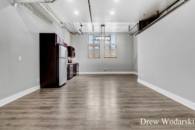 253 Prospect Avenue Ne 105, East Grand Rapids, MI 49503