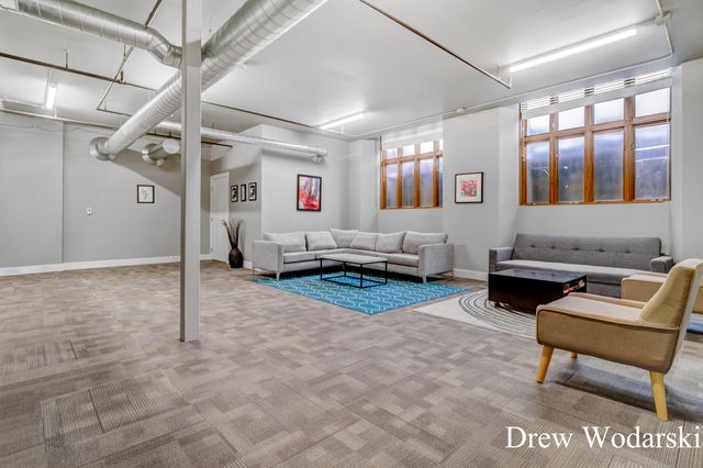 253 Prospect Avenue Ne 105, East Grand Rapids, MI 49503