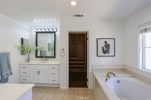2433 N Cameo Court, Orange, CA 92865