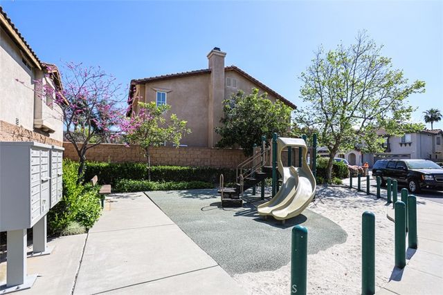 2433 N Cameo Court, Orange, CA 92865
