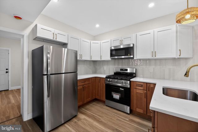 413 ELM ST, Camden, NJ 08102
