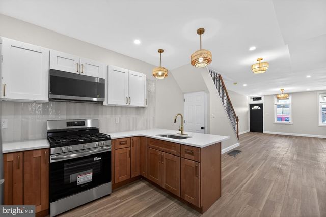 413 ELM ST, Camden, NJ 08102