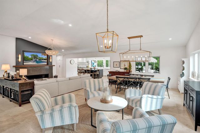 2421 NE 12th Street, Fort Lauderdale, FL 33304
