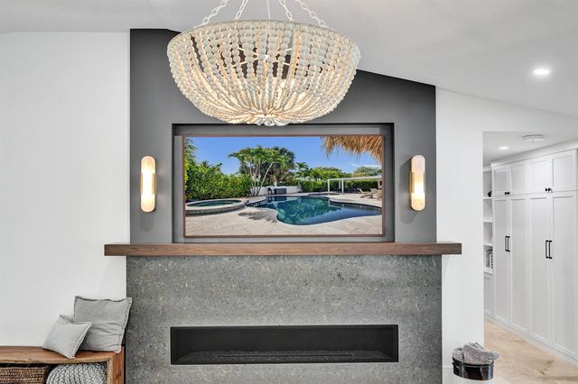 2421 NE 12th Street, Fort Lauderdale, FL 33304