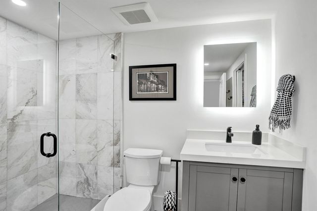 2421 NE 12th Street, Fort Lauderdale, FL 33304