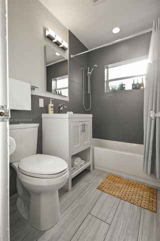 201 NE 16th Ct, Fort Lauderdale, FL 33305