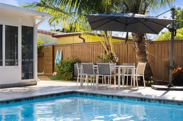 201 NE 16th Ct, Fort Lauderdale, FL 33305