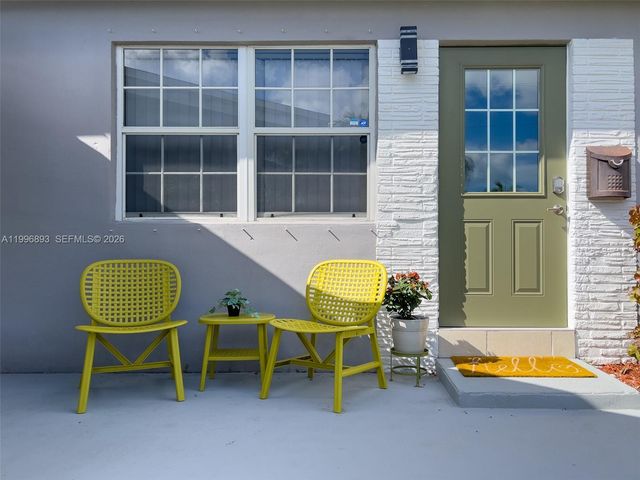 201 NE 16th Ct, Fort Lauderdale, FL 33305