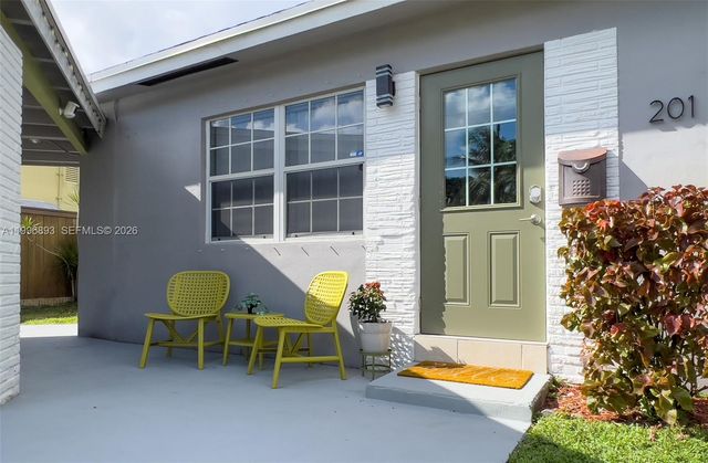 201 NE 16th Ct, Fort Lauderdale, FL 33305