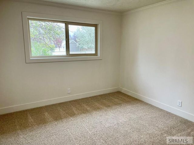 2725 Glenwood Drive, Idaho Falls, ID 83404