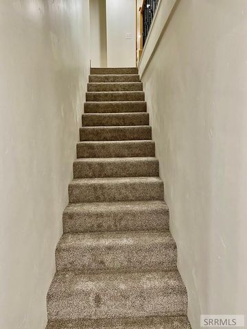 2725 Glenwood Drive, Idaho Falls, ID 83404