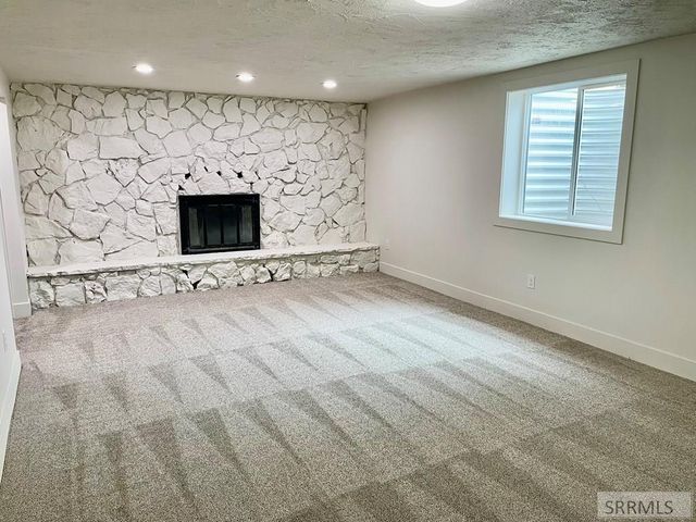 2725 Glenwood Drive, Idaho Falls, ID 83404