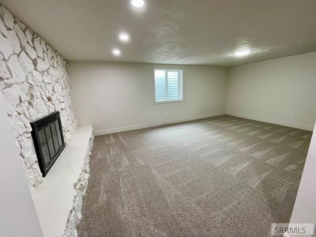 2725 Glenwood Drive, Idaho Falls, ID 83404