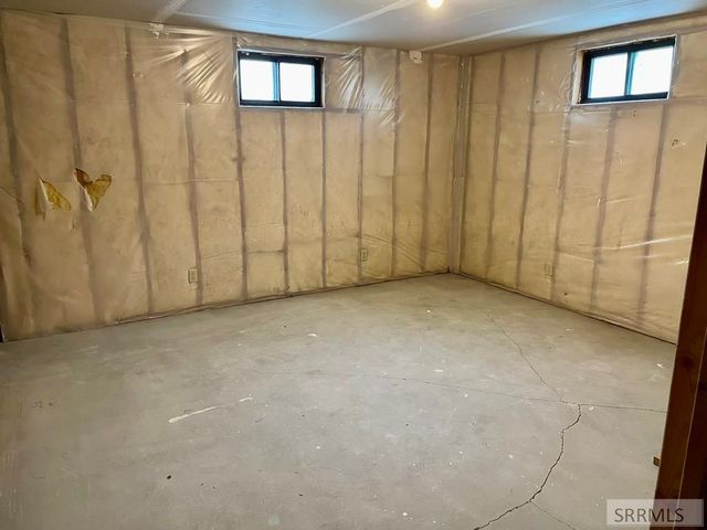 2725 Glenwood Drive, Idaho Falls, ID 83404
