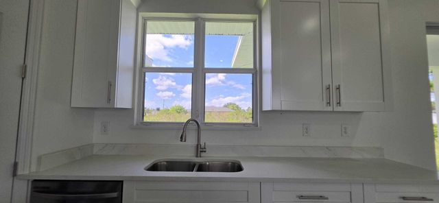 370 CHALET Avenue S, Lehigh Acres, FL 33974