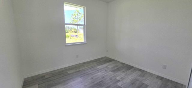 370 CHALET Avenue S, Lehigh Acres, FL 33974