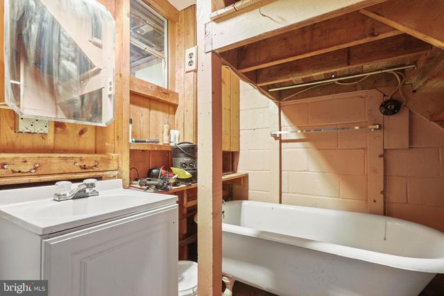 1569 WILLIAMS AVE, Baltimore, MD 21221