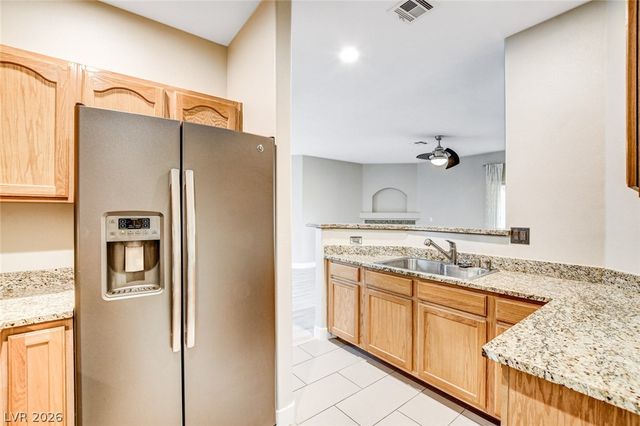 8729 Red Brook Drive 204, Las Vegas, NV 89128