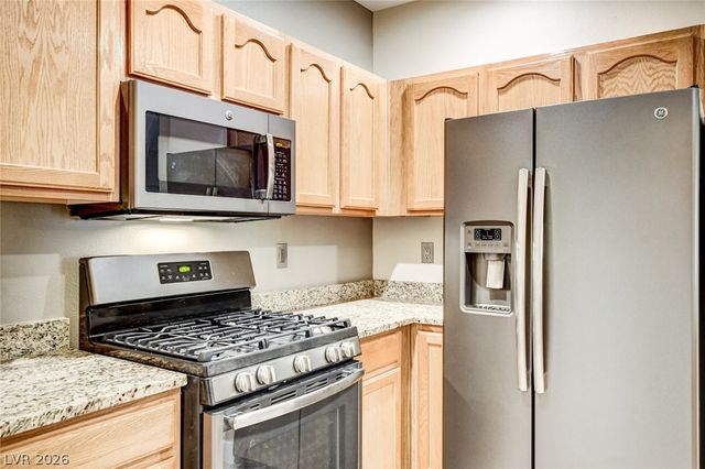 8729 Red Brook Drive 204, Las Vegas, NV 89128