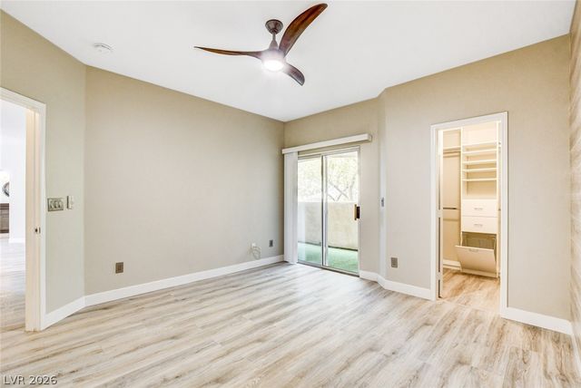 8729 Red Brook Drive 204, Las Vegas, NV 89128
