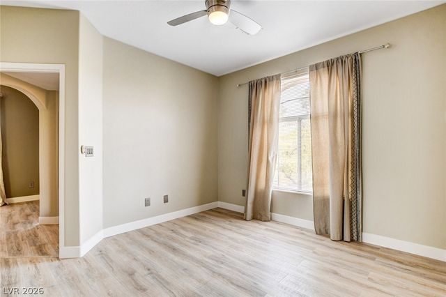 8729 Red Brook Drive 204, Las Vegas, NV 89128