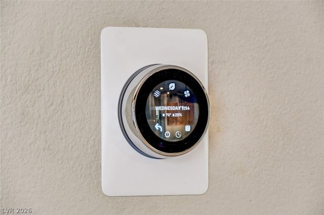 8729 Red Brook Drive 204, Las Vegas, NV 89128