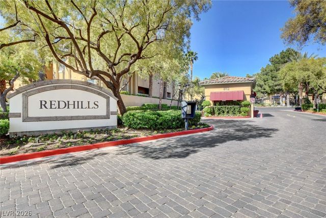 8729 Red Brook Drive 204, Las Vegas, NV 89128