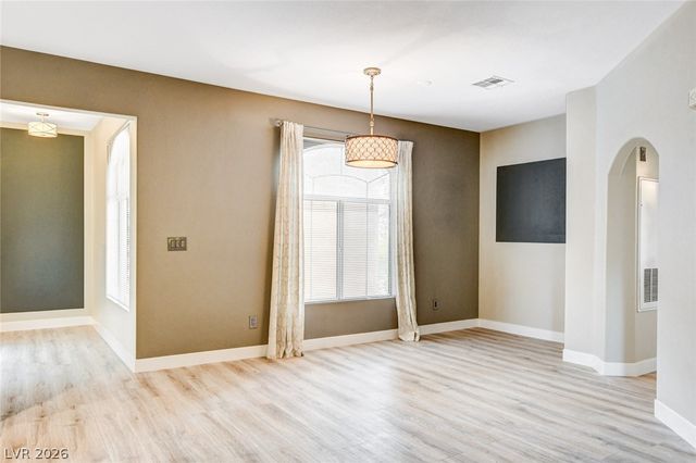 8729 Red Brook Drive 204, Las Vegas, NV 89128