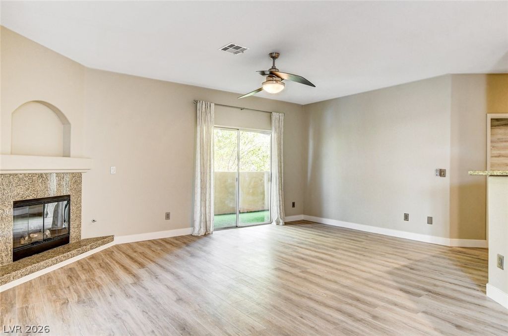 8729 Red Brook Drive 204, Las Vegas, NV 89128