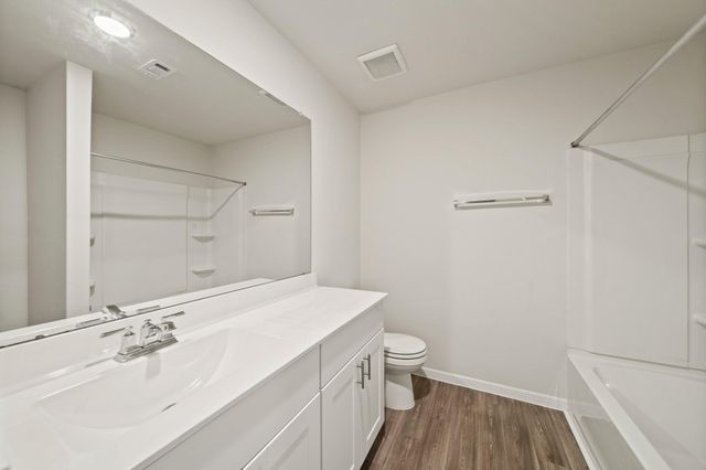 312 Lippizan Drive, Alvin, TX 77511