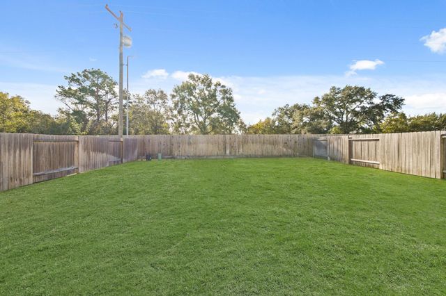 312 Lippizan Drive, Alvin, TX 77511