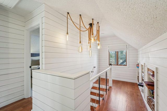 N1577 Shore Haven DRIVE, Fontana, WI 53125