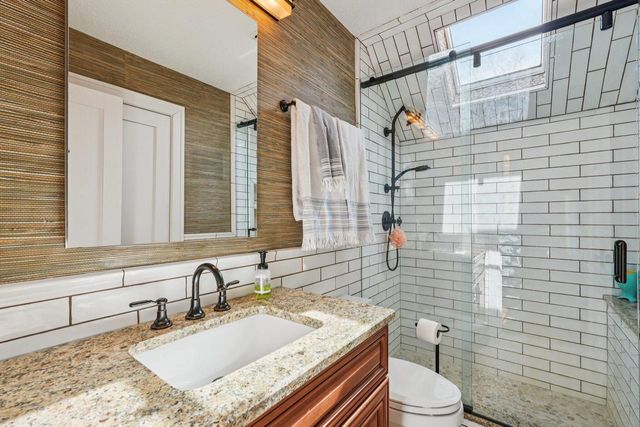 N1577 Shore Haven DRIVE, Fontana, WI 53125