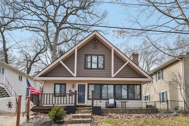 N1577 Shore Haven DRIVE, Fontana, WI 53125