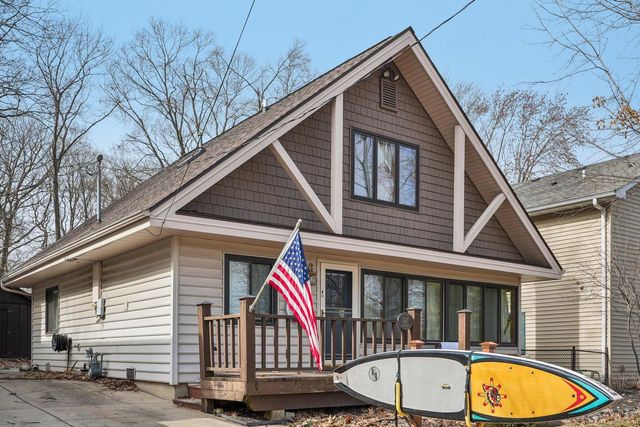 N1577 Shore Haven DRIVE, Fontana, WI 53125