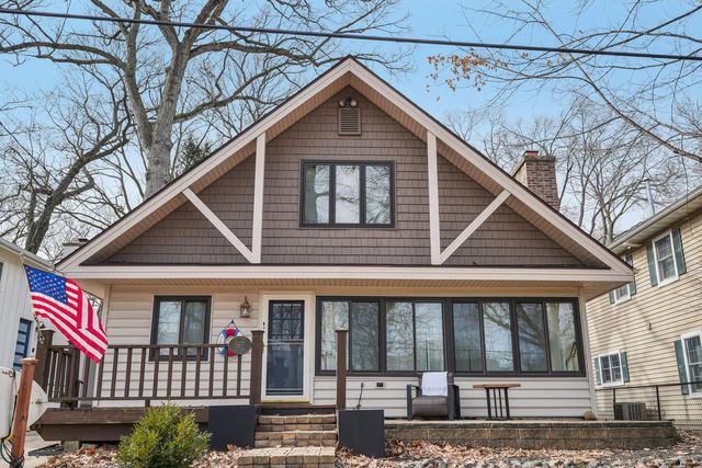 N1577 Shore Haven DRIVE, Fontana, WI 53125