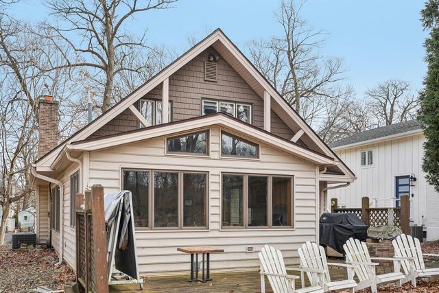 N1577 Shore Haven DRIVE, Fontana, WI 53125