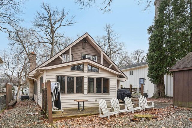 N1577 Shore Haven DRIVE, Fontana, WI 53125