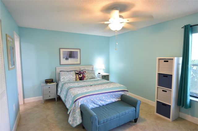 4610 RINGWOOD MEADOW 17, Sarasota, FL 34235