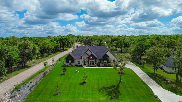 1007 Glenoaks Drive, Weatherford, TX 76088