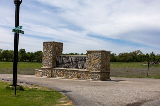 1007 Glenoaks Drive, Weatherford, TX 76088