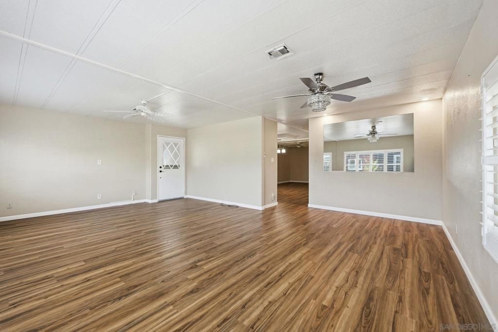 Image 6 of property listing at 3535 Linda Vista SPC 193, San Marcos, CA 92078